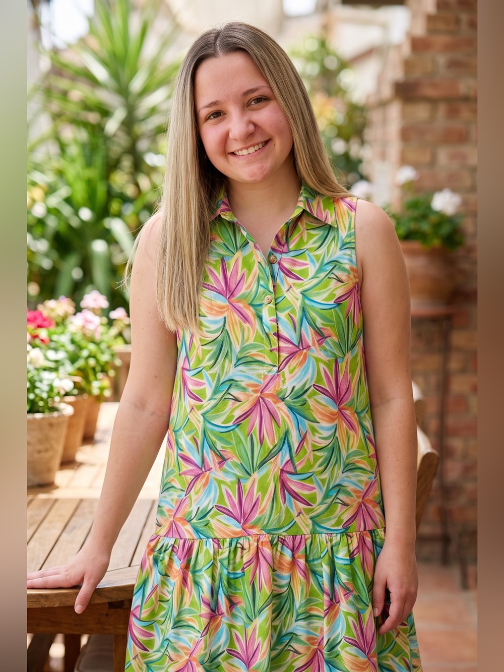 Dear Scarlett Sleeveless Tropical Mini Dress in Green Multi